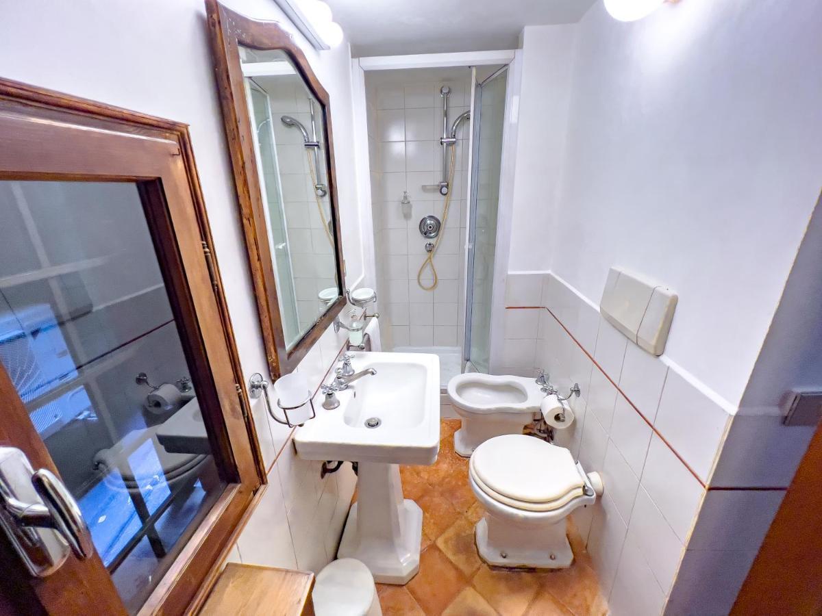 Apartment Irex Spanish Steps Quite & Stylish Apartment Near Via Condotti Rome